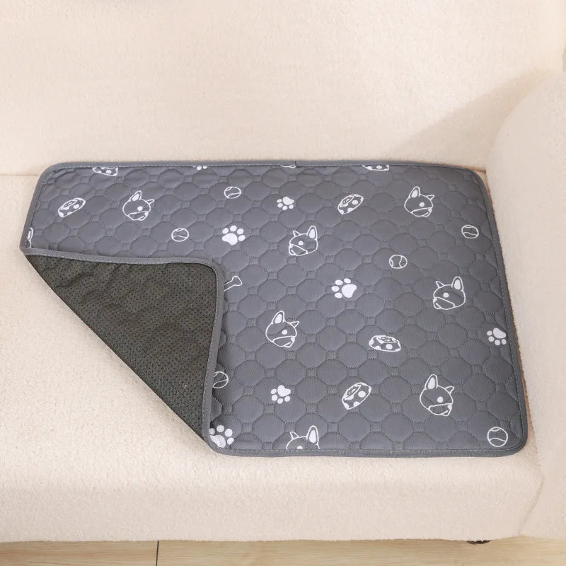 Reusable Absorbent Dog Pee Pad Blanket - Washable Puppy Training Pad and Pet Bed Urine Mat for Car Seat Protection and Pet Care Supplies