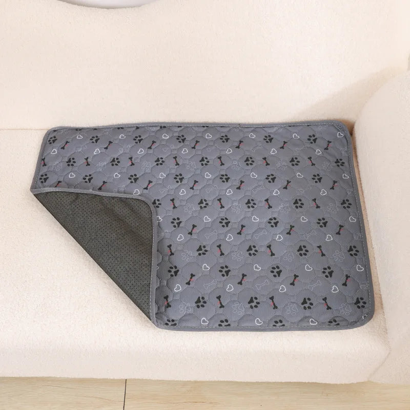 Reusable Absorbent Dog Pee Pad Blanket - Washable Puppy Training Pad and Pet Bed Urine Mat for Car Seat Protection and Pet Care Supplies